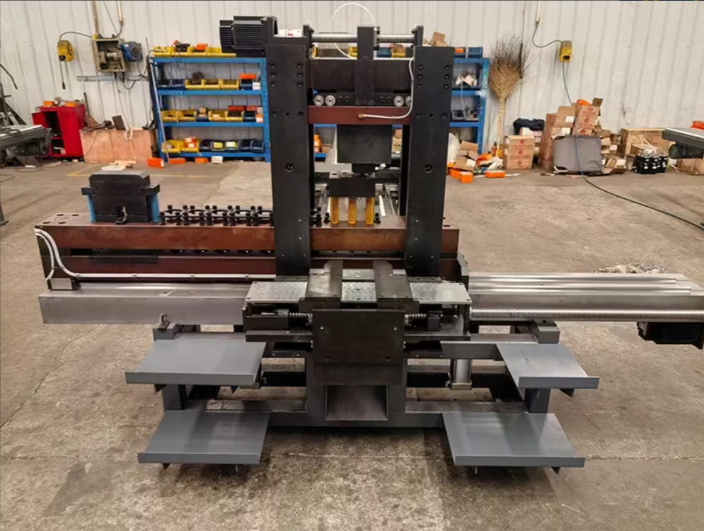 HQ600-S-7P CNC станок для пробивки медных шин