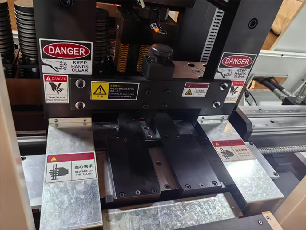 HQ600-S-7P CNC станок для пробивки медных шин